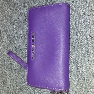 Micheal Kors Wristlet